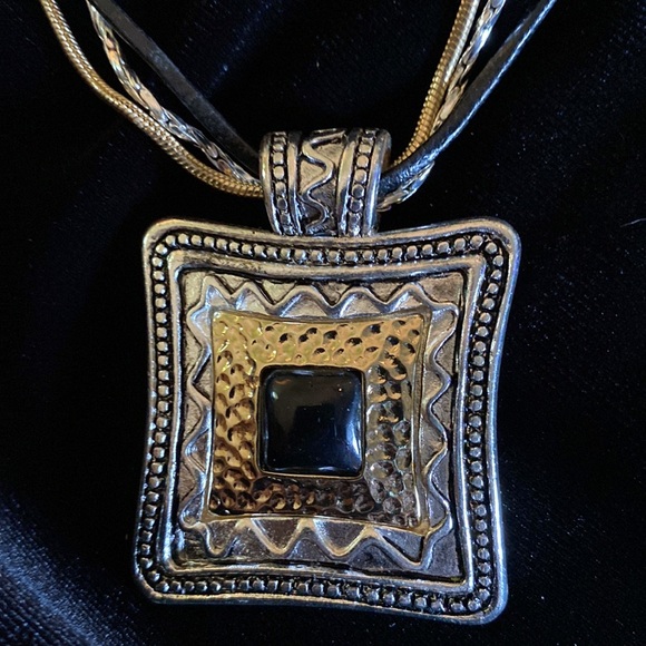 Laura Ashley Jewelry - NWT VINTAGE LAURA ASHLEY TRIPLE STRAND PENDANT NECKLACE